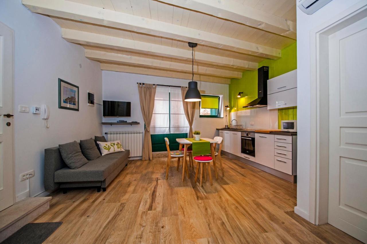 Apartments Tizi Rovinj Exterior photo