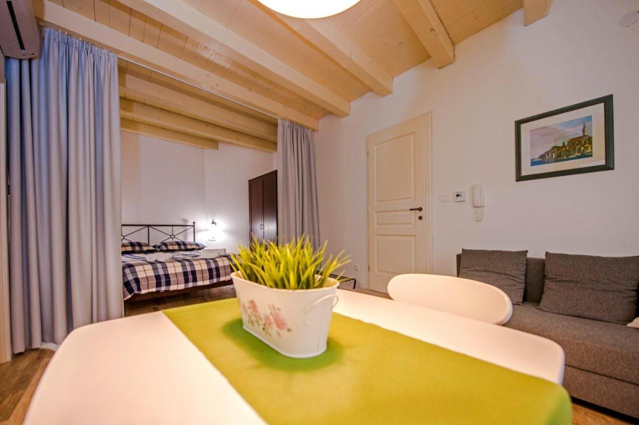 Apartments Tizi Rovinj Exterior photo